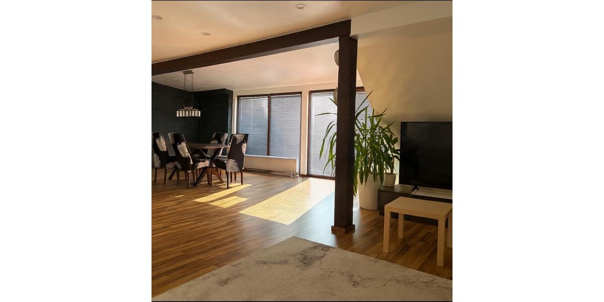 Dachgeschoßwohnung Villingen-Schwenningen Schwenningen - 4 Zimmer, 128 m&sup2;, 250.000&euro; | Angebot:26378749