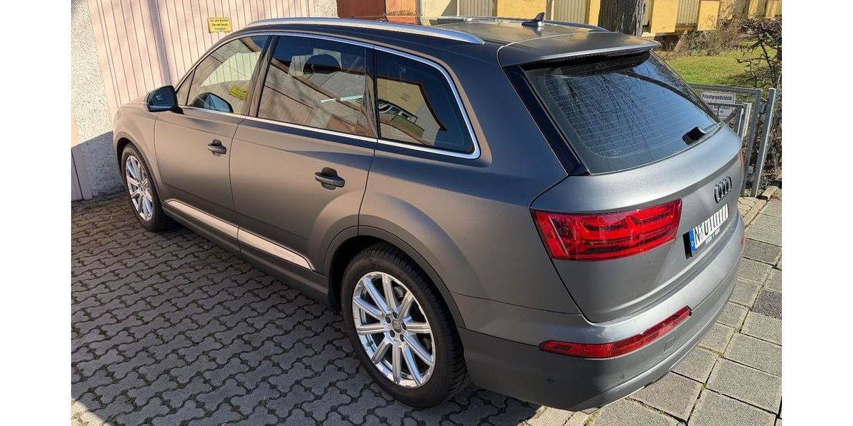 Audi Q7 249.000 km 23.990 &euro; Nürnberg 90439