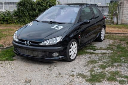 Peugeot 206 130.000 km 2.890 &euro; Bad Salzuflen 32105