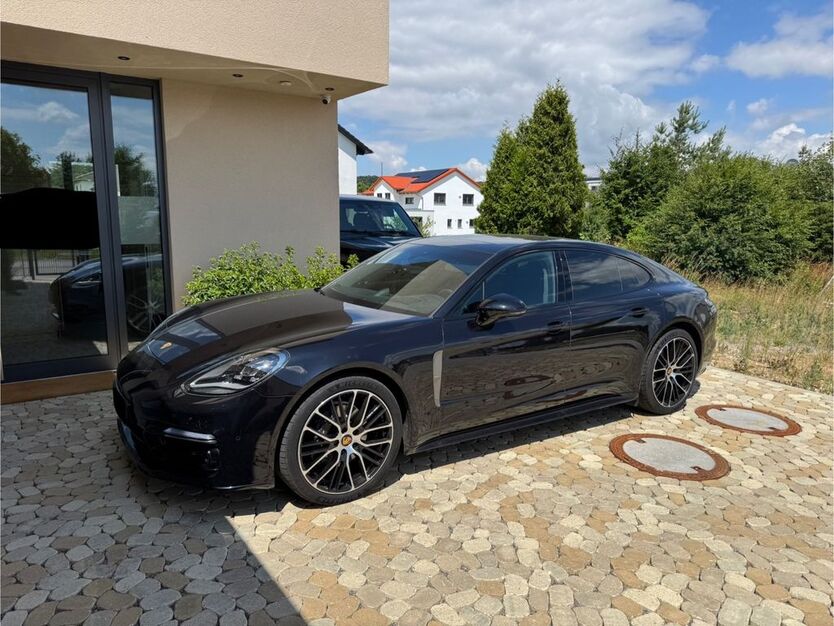 Porsche Panamera 10.900 km 105.000 € Weidenstetten 89197