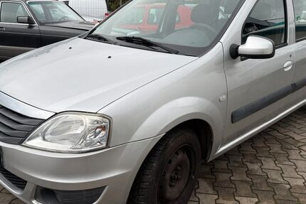 Dacia Logan 187.000 km 1.999 € Elz 65604