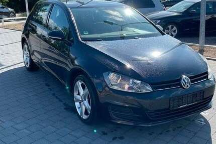 VW Golf 241.900 km 7.390 &euro; Talheim 74388