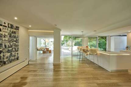 Haus zum Kaufen in Hemmingen 1.390.000 € 300 m² 11 zimmer