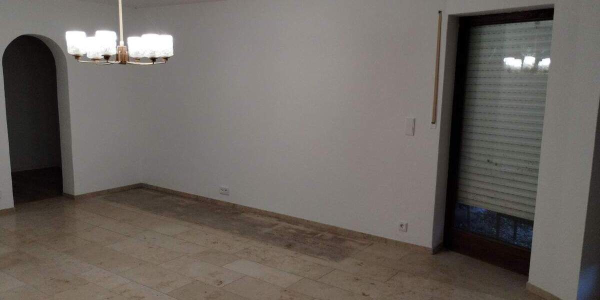 Einfamilienhaus Cadolzburg - 7 Zimmer, 163 m&sup2;, 599.000&euro; | Angebot:25316181