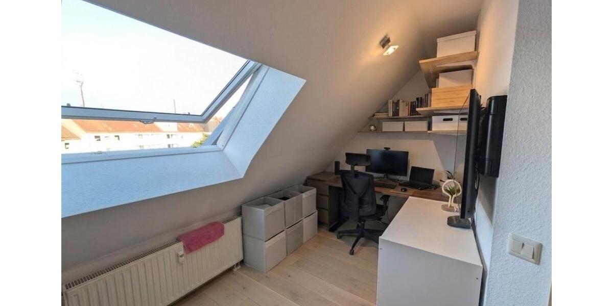Dachgeschoßwohnung Nürnberg Hasenbuck - 3 Zimmer, 102 m&sup2;, 409.000&euro; | Angebot:26355393
