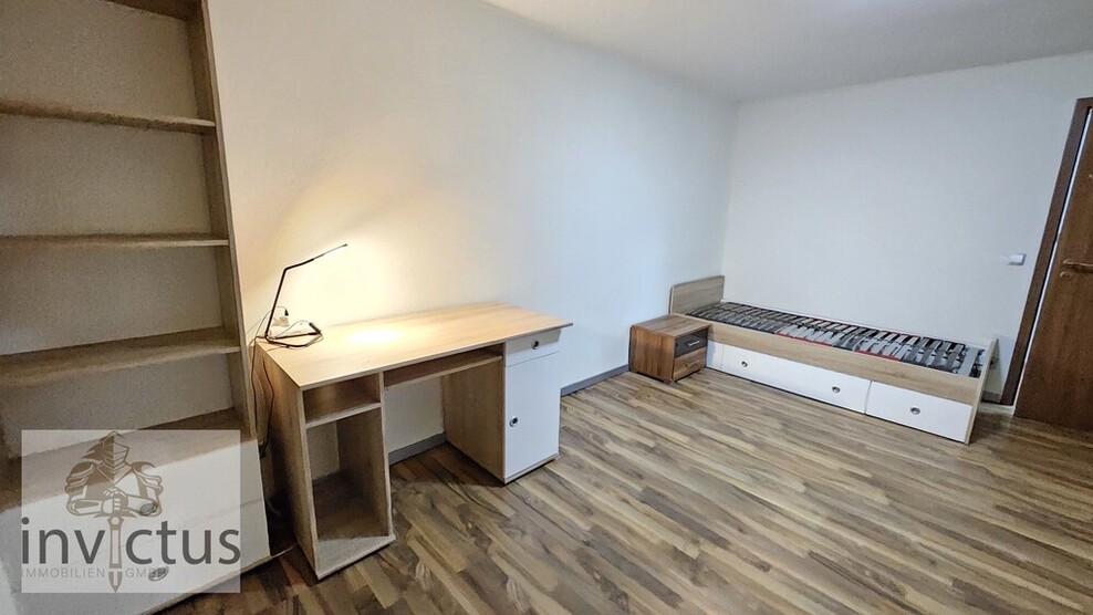 2015 sanierte 3 Zimmer Wohnung mit Balkon, Küche und Bad 3 zimmer