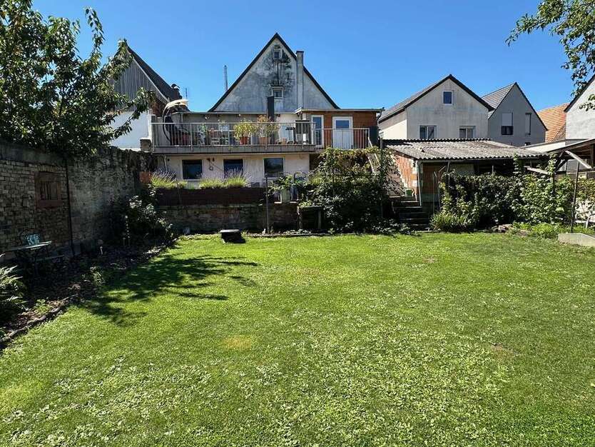 Haus zum Kaufen in Billigheim-Ingenheim 395.000 € 1 m²