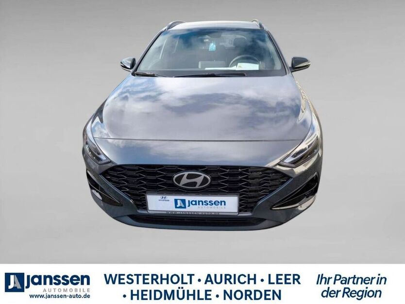 i30