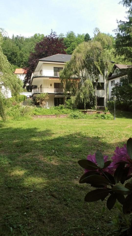 Helle, ruhige Dreizimmerwohnung mit Südterrasse und großem Garten am Albufer von Privat zimmer