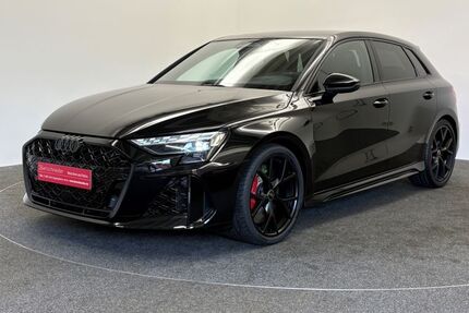 Audi RS3 2.900 km 66.450 € Weißenburg 91781