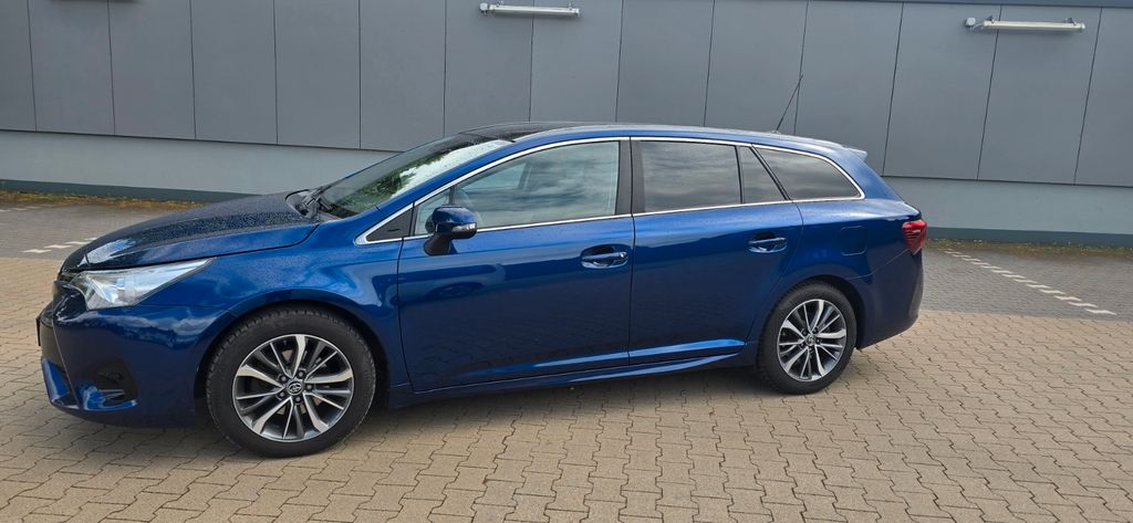Toyota Avensis 115.000 km 12.990 &euro; Spenge 32139