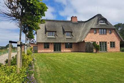 Haus Sylt / Morsum Morsum - 6 Zimmer, 238 m&sup2;, 3.850.000&euro; | Angebot:27016031