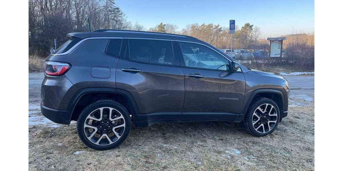 Jeep Compass 84.000 km 16.800 &euro; Jena 07749 07749