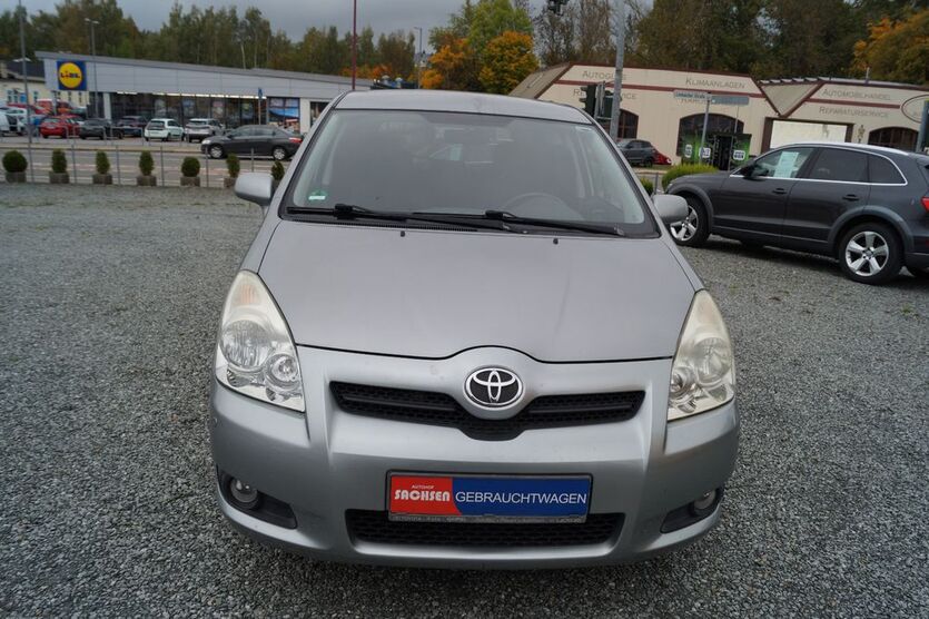 Toyota Corolla Verso 144.000 km 5.690 € Chemnitz 09116