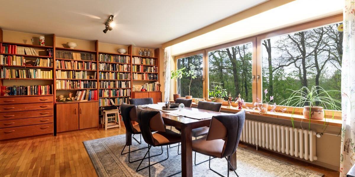 Trier-Feyen - Großzügiges freistehendes Wohnhaus in individueller Lage mit viel Grün - Einfamilienhaus Trier Feyen-Weismark | Angebot:26441155