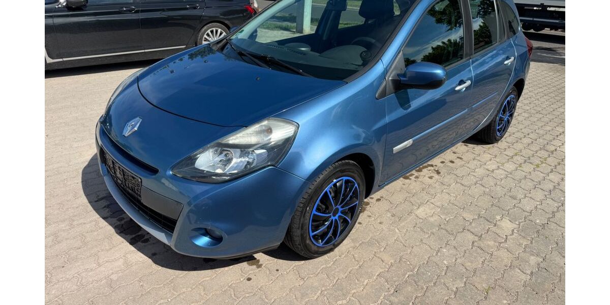 Renault Clio 166.000 km 2.650 &euro; Gotha 99867