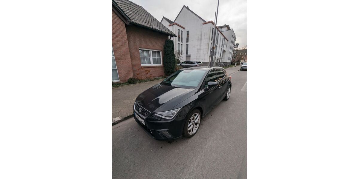 Seat Ibiza 70.000 km 10.500 &euro; Düsseldorf 40221