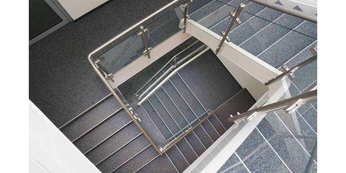 Gewerbeobjekt Albstadt Ebingen - 1 Zimmer, 2.400&euro; | Angebot:25800941