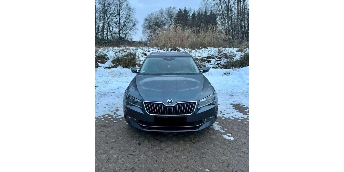 Skoda Superb 83.300 km 23.200 &euro; Quakenbrück 49610