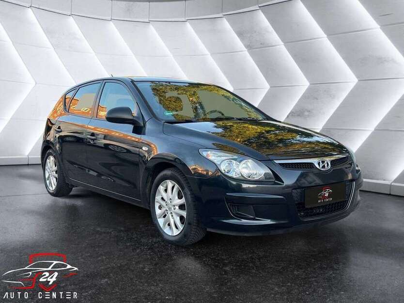 Hyundai i30 160.000 km 2.999 € Berlin 12439
