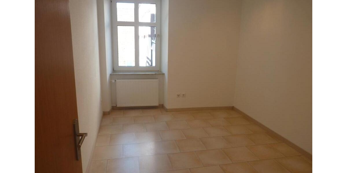 Etagenwohnung Bad Karlshafen - 3 Zimmer, 80 m&sup2;, 560&euro; | Angebot:26195944