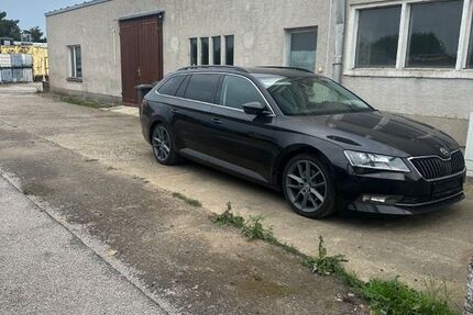 Skoda Superb 194.000 km 14.300 &euro; Torgau 04860