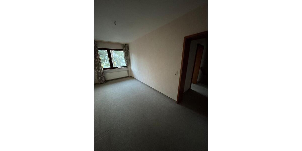 Reihenhaus Wuppertal Gemarkung Elberfeld - 7 Zimmer, 235 m&sup2;, 2.300&euro; | Angebot:24755207