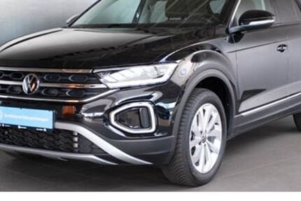 VW T-Roc 16.702 km 30.980 € Hüttenberg-Rechtenbach 35625