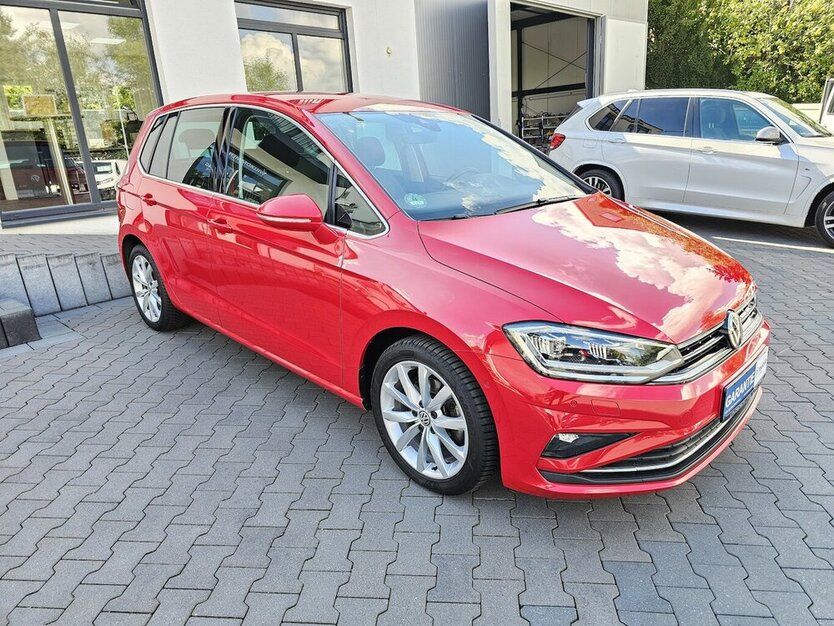 VW Golf Sportsvan 1.5 TSI Highline NAVI LED AHK ACC 128.150 km 17.790 € Löhne 32584
