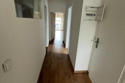 1-Zimmer-Dachgeschosswohnung inkl. Einbauküche in Top-Lage in Mühldorf am Inn zu vermieten 1 zimmer