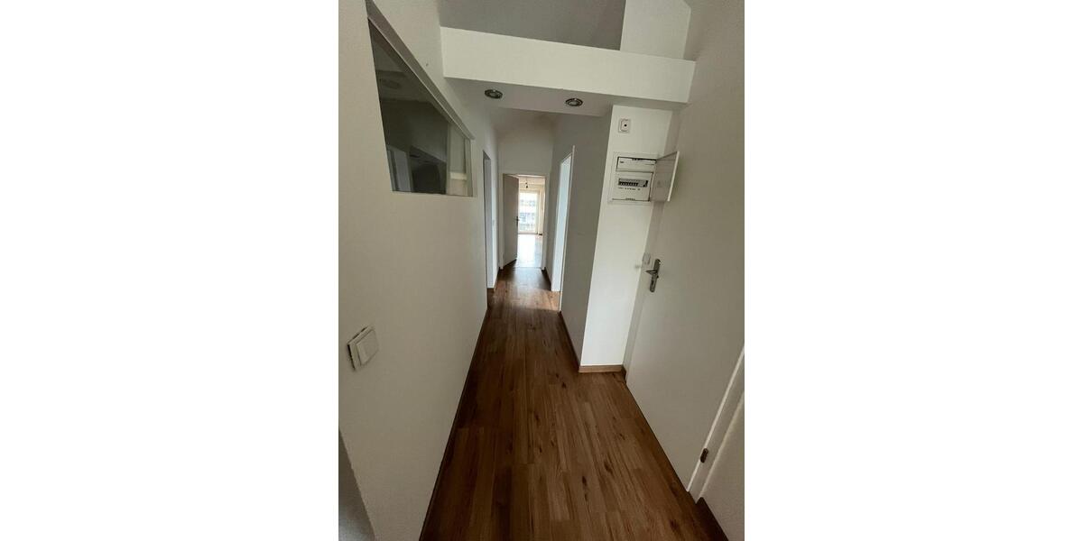 1-Zimmer-Dachgeschosswohnung inkl. Einbauküche in Top-Lage in Mühldorf am Inn zu vermieten 1 zimmer