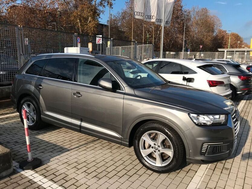 Q7