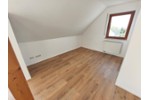 3 Zi. Wohnung im DG (1.OG) mit Balkon und Carport - Etagenwohnung Pommersfelden | Angebot:27230171
