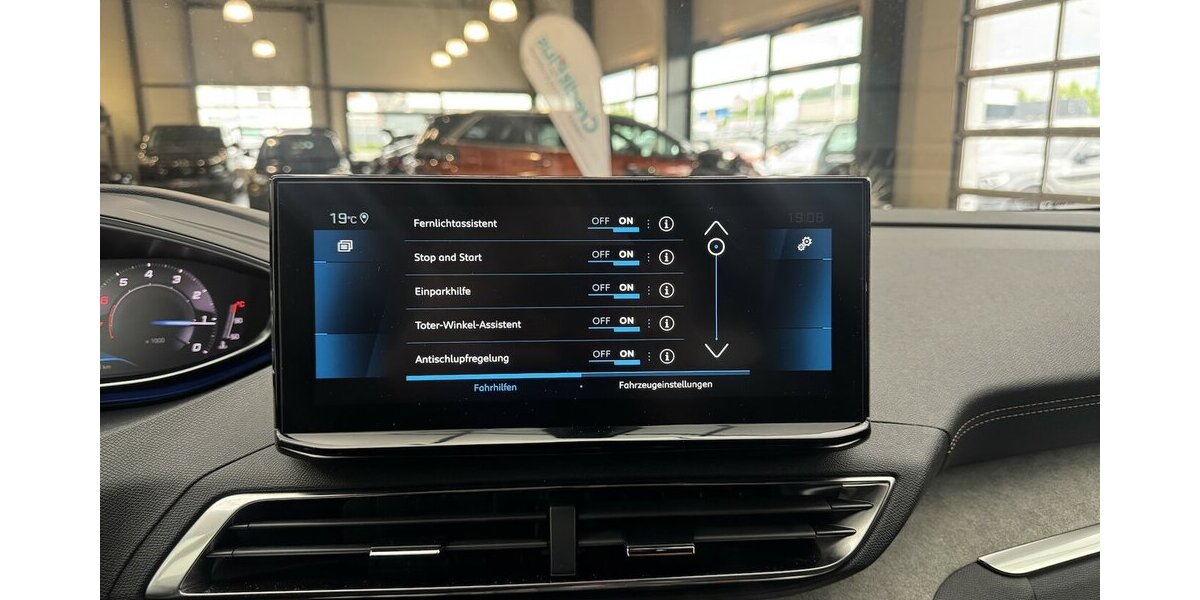 Peugeot 5008 GT 130 Puretech EAT8 1.Hand 7 Sitze 13.300 km 26.620 &euro; Lich 35423