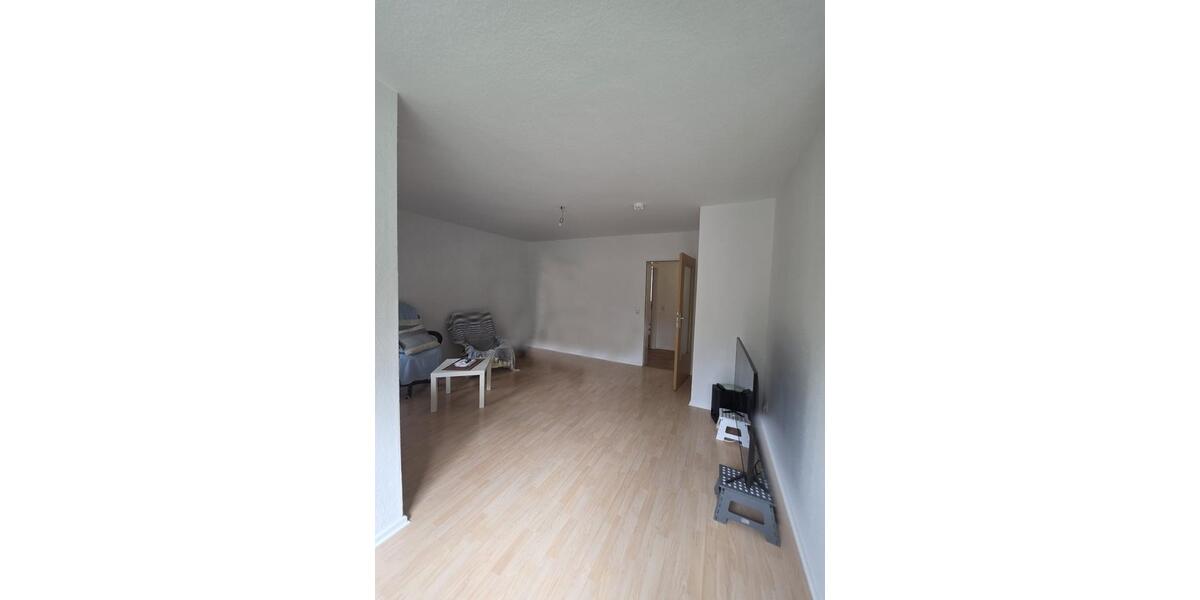 Helle 2 Zimmerwohnung mit Balkon, Hochparterre 2 zimmer