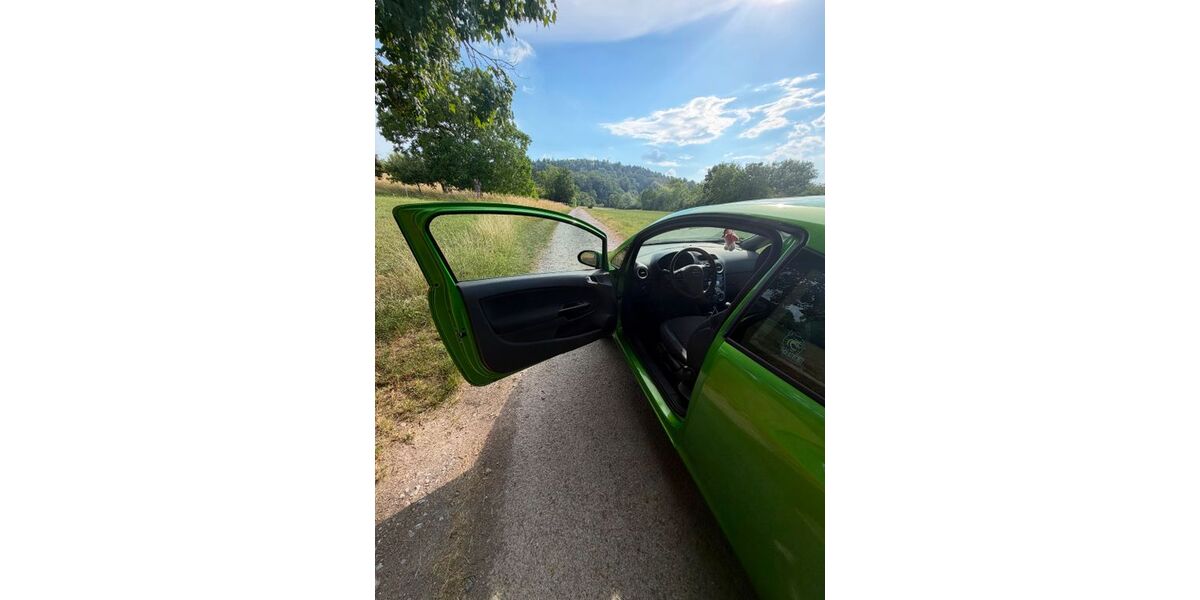Opel Corsa 178.584 km 4.000 &euro; Rottenburg 72108