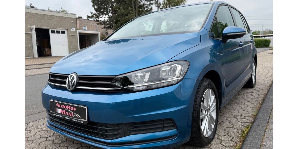 VW Touran 102.834 km 13.490 &euro; Troisdorf 53842