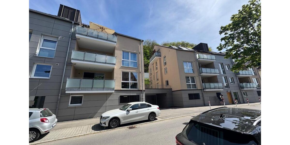 Erdgeschoßwohnung Herrenberg - 4.5 Zimmer, 105 m&sup2;, 1.950&euro; | Angebot:26415269