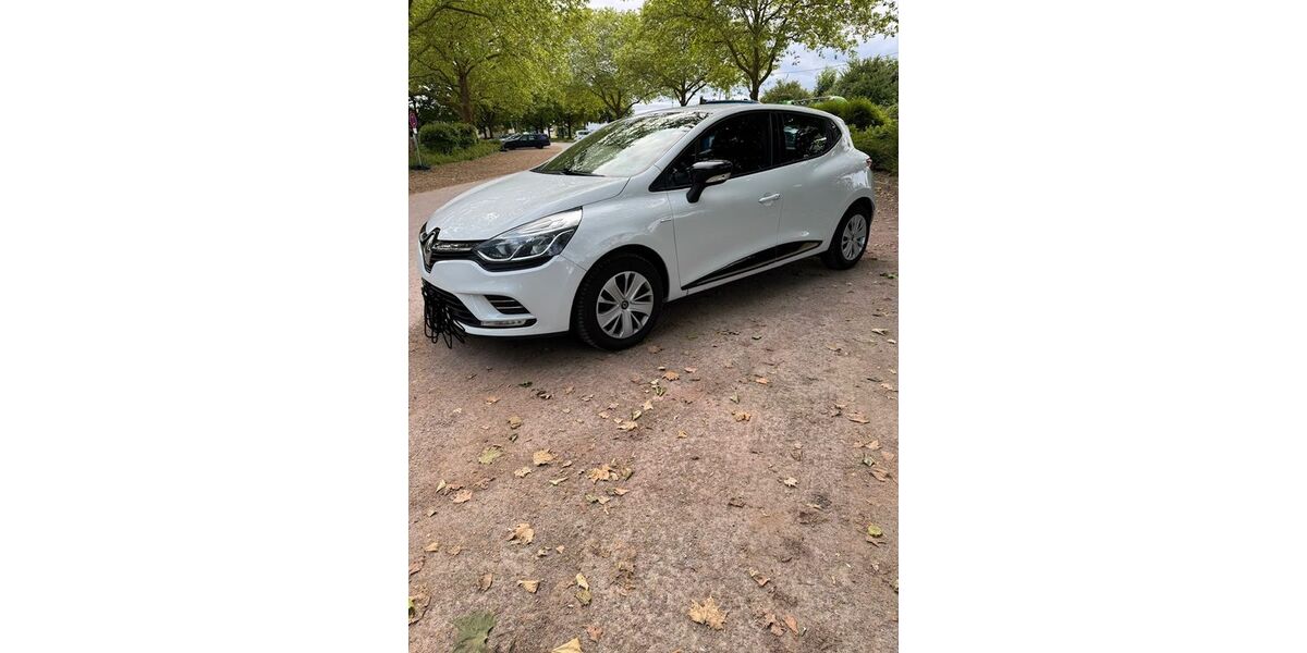 Renault Clio 65.166 km 8.950 &euro; Offenburg 77656