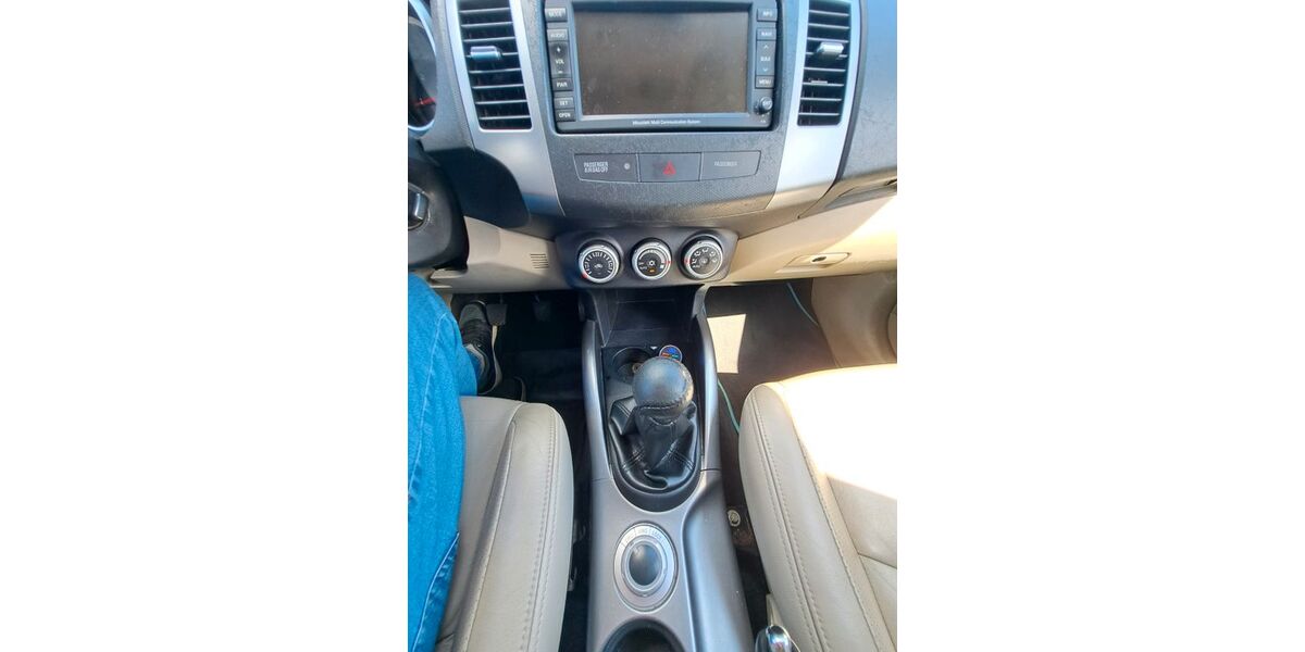 Mitsubishi Outlander 240.000 km 5.500 &euro; Elmshorn 25335