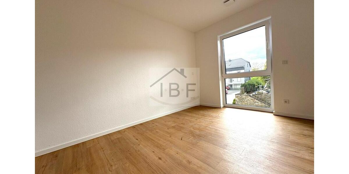 Etagenwohnung Neunkirchen - 4 Zimmer, 92 m&sup2;, 1.050&euro; | Angebot:26262442