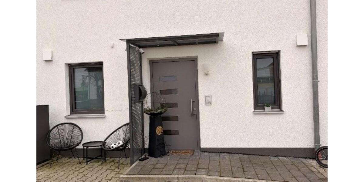 Doppelhaushälfte Osterhofen - 5 Zimmer, 155 m&sup2;, 1.350&euro; | Angebot:24307090