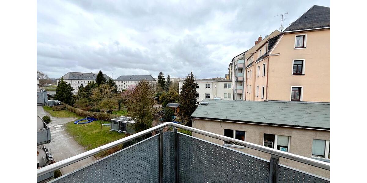 Etagenwohnung Glauchau - 3 Zimmer, 61 m&sup2;, 390&euro; | Angebot:26003170