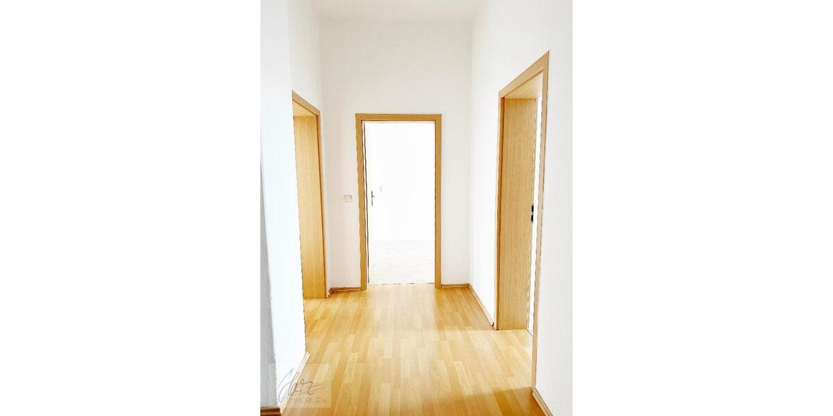 Etagenwohnung Riesa - 2 Zimmer, 73 m&sup2;, 395&euro; | Angebot:26400675