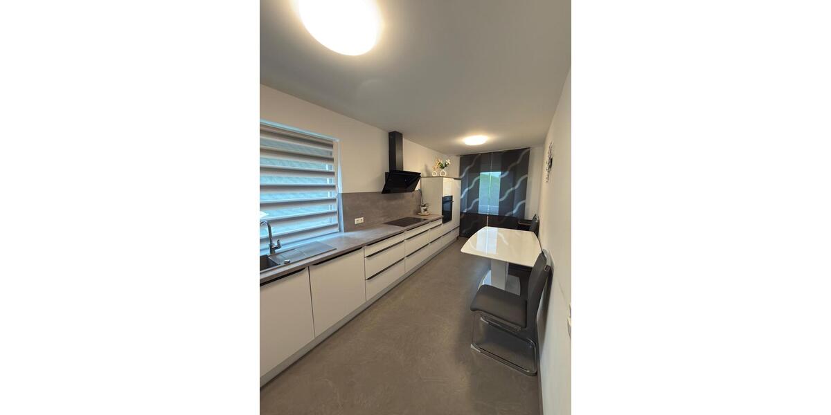 Erdgeschoßwohnung Bad Pyrmont - 4 Zimmer, 115 m&sup2;, 235.000&euro; | Angebot:26856347