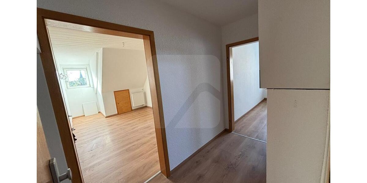 Dachgeschoßwohnung Halver - 2 Zimmer, 50 m&sup2;, 310&euro; | Angebot:26297073