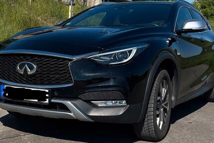 INFINITI QX30 94.000 km 17.500 &euro; Gemmingen-Stebbach 75050