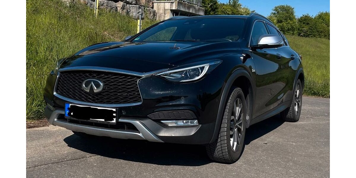 INFINITI QX30 94.000 km 17.500 &euro; Gemmingen-Stebbach 75050