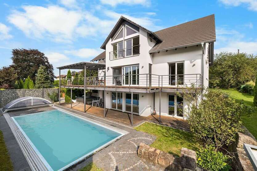 Haus zum Kaufen in Haldenwang 915.000 € 246 m²