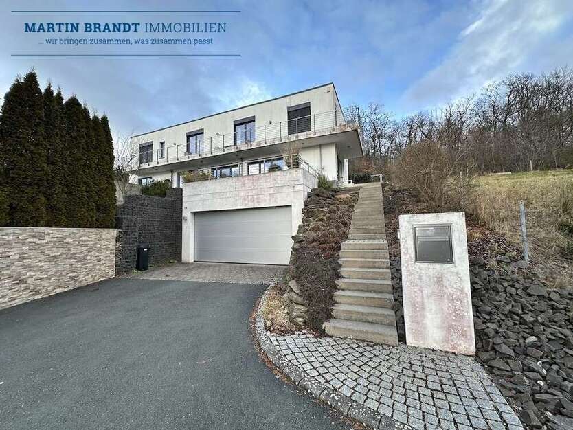 Haus zum Kaufen in Hünstetten Oberlibbach 825.000 € 214 m²